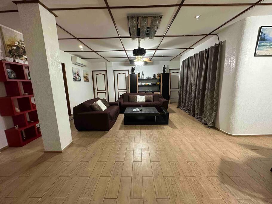 Alona Park Residence - 3 Bedroom Apartment- Alex And Jesa Unit Панглао Екстериор снимка